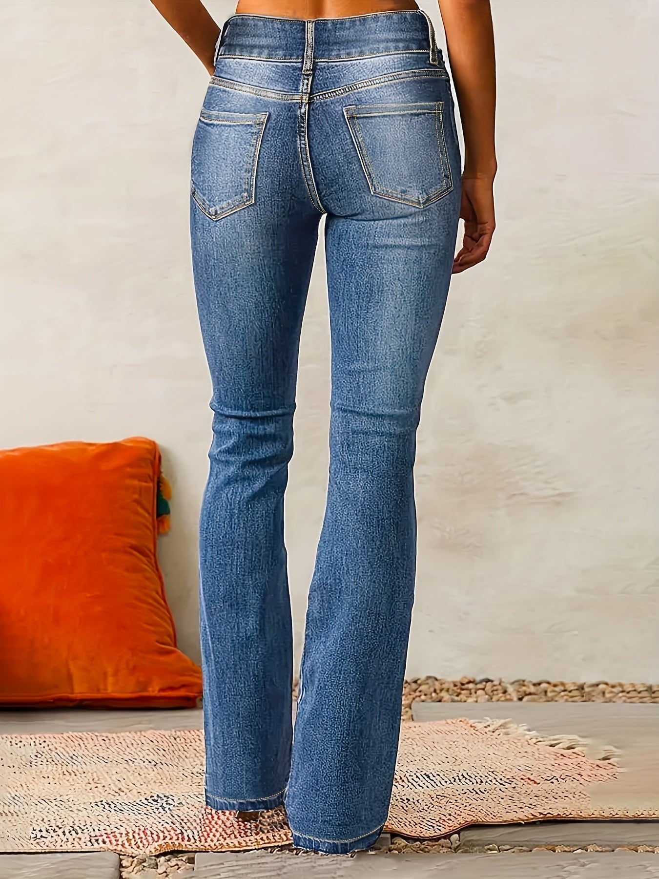 ADELINDE I HOSEN MIT HOHER TAILLE