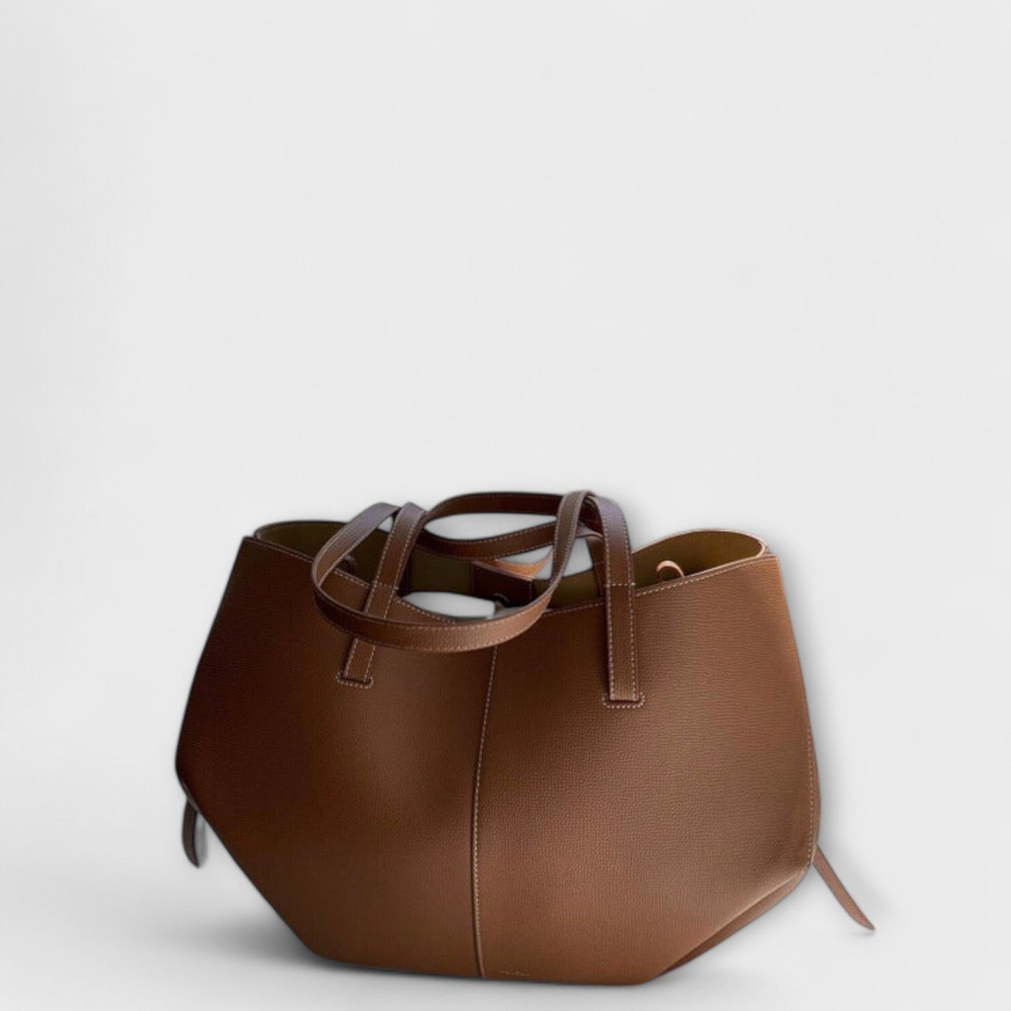 Romeve. – Vintage Tote Bag
