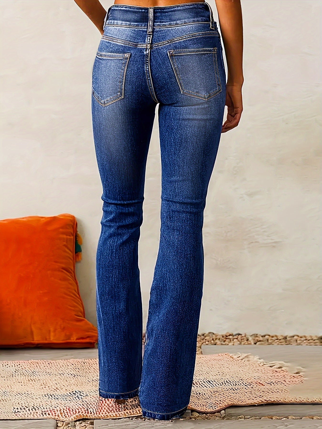 ADELINDE I HOSEN MIT HOHER TAILLE