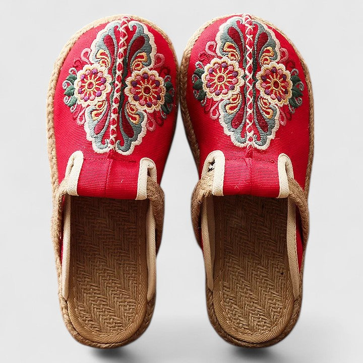 Marousse | Cozy Handmade Floral Slip-On Mules