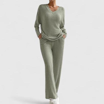 Addison | Cozy Lounge Ensemble