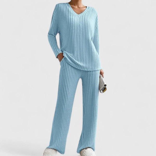 Addison | Cozy Lounge Ensemble