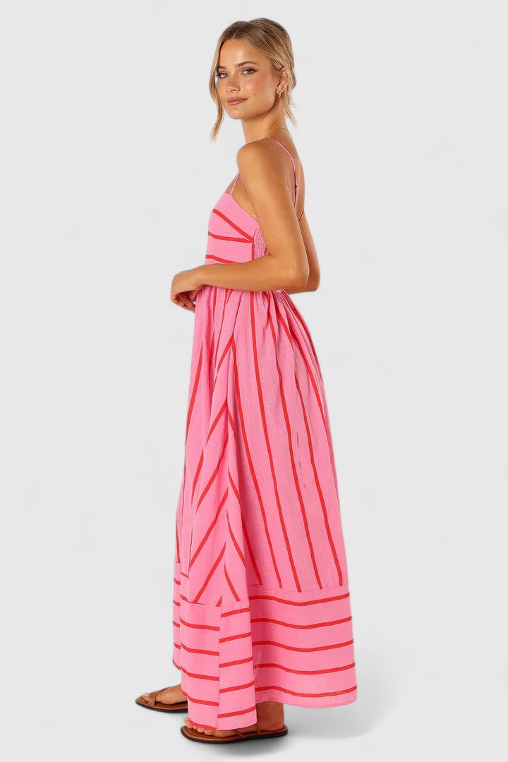 Ilyanthe | Chic Maxi Dress
