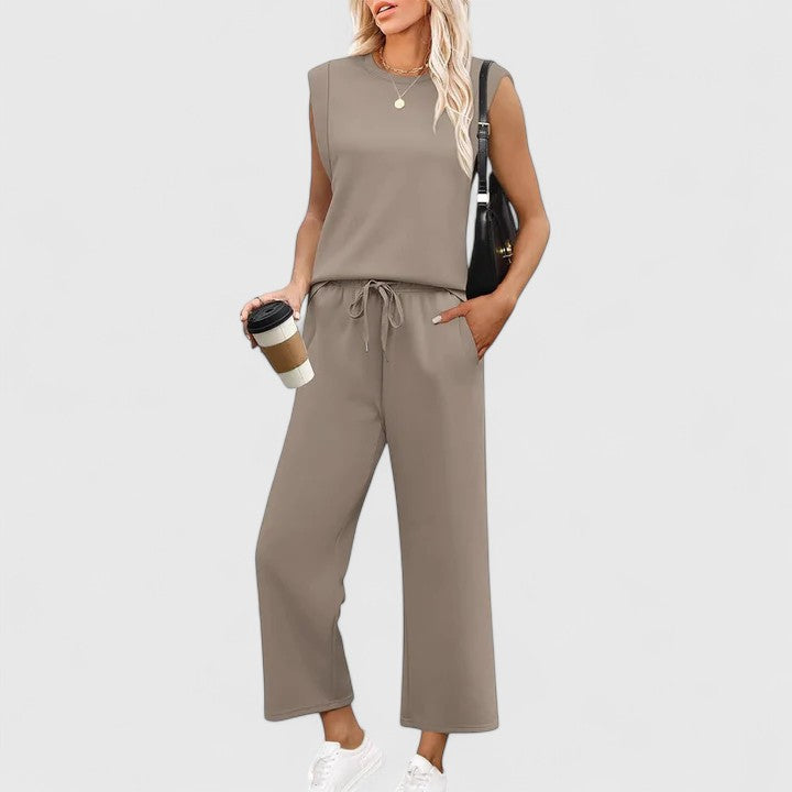 Anniston | Stylish Two-Piece Ensemble